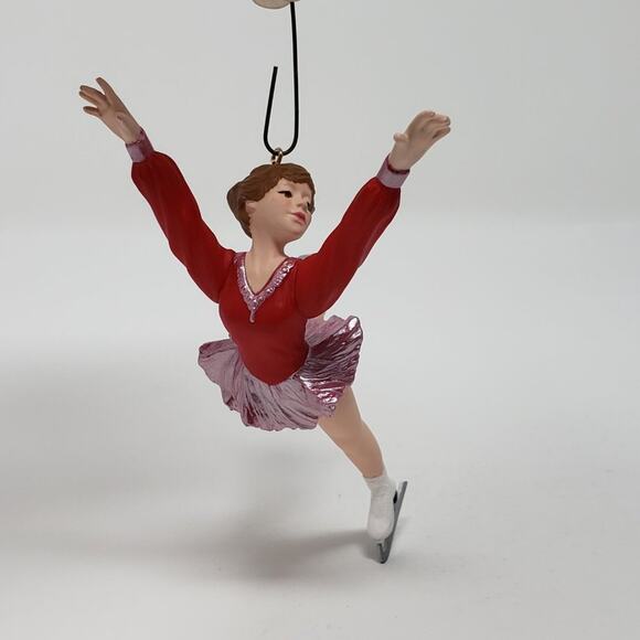 1997 Hallmark Elegance on Ice Handcrafted Keepsake Holiday Christmas Ornament. - Picture 4 of 7